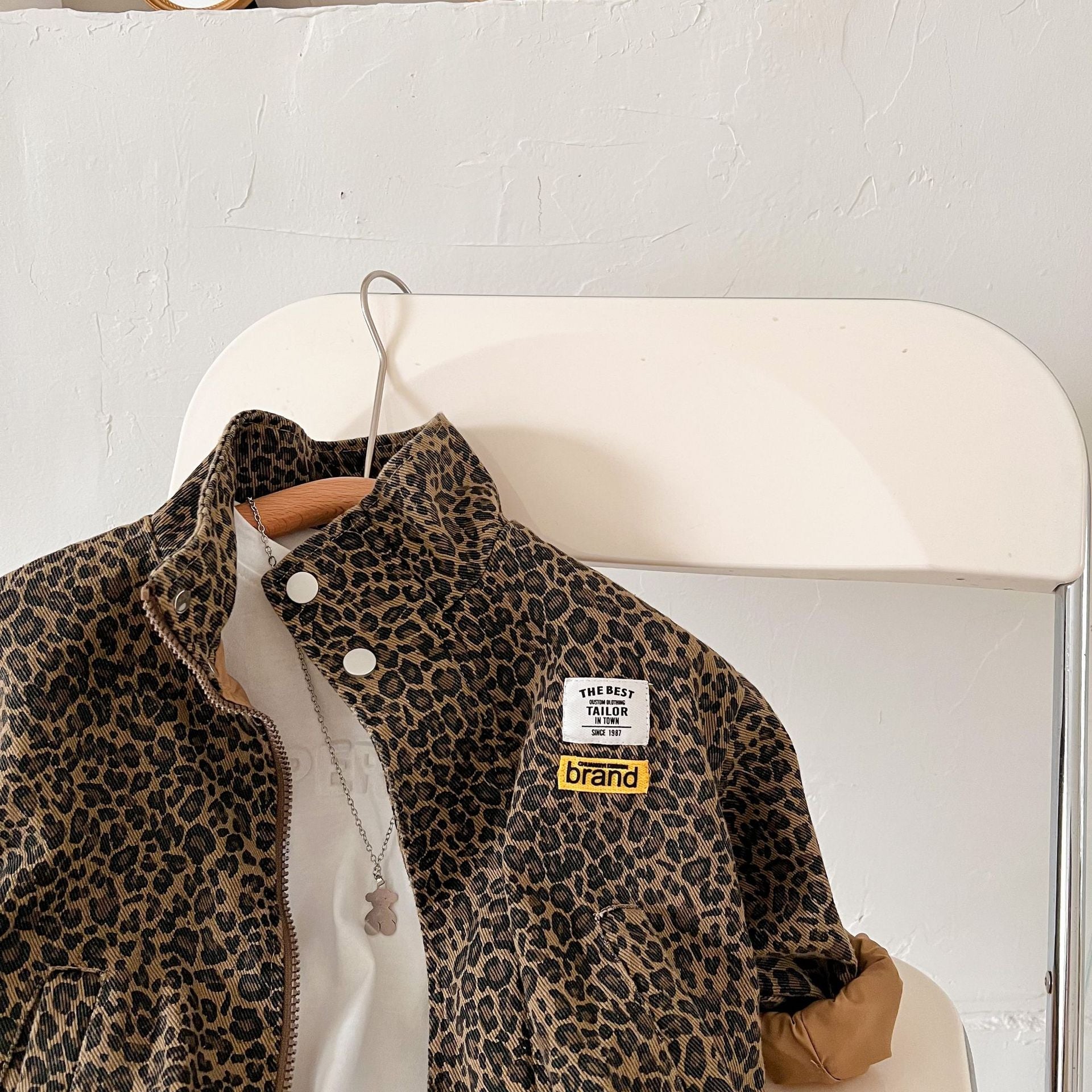 Mini Fashion – Robusto y confortable – Chaqueta con estampado de leopardo