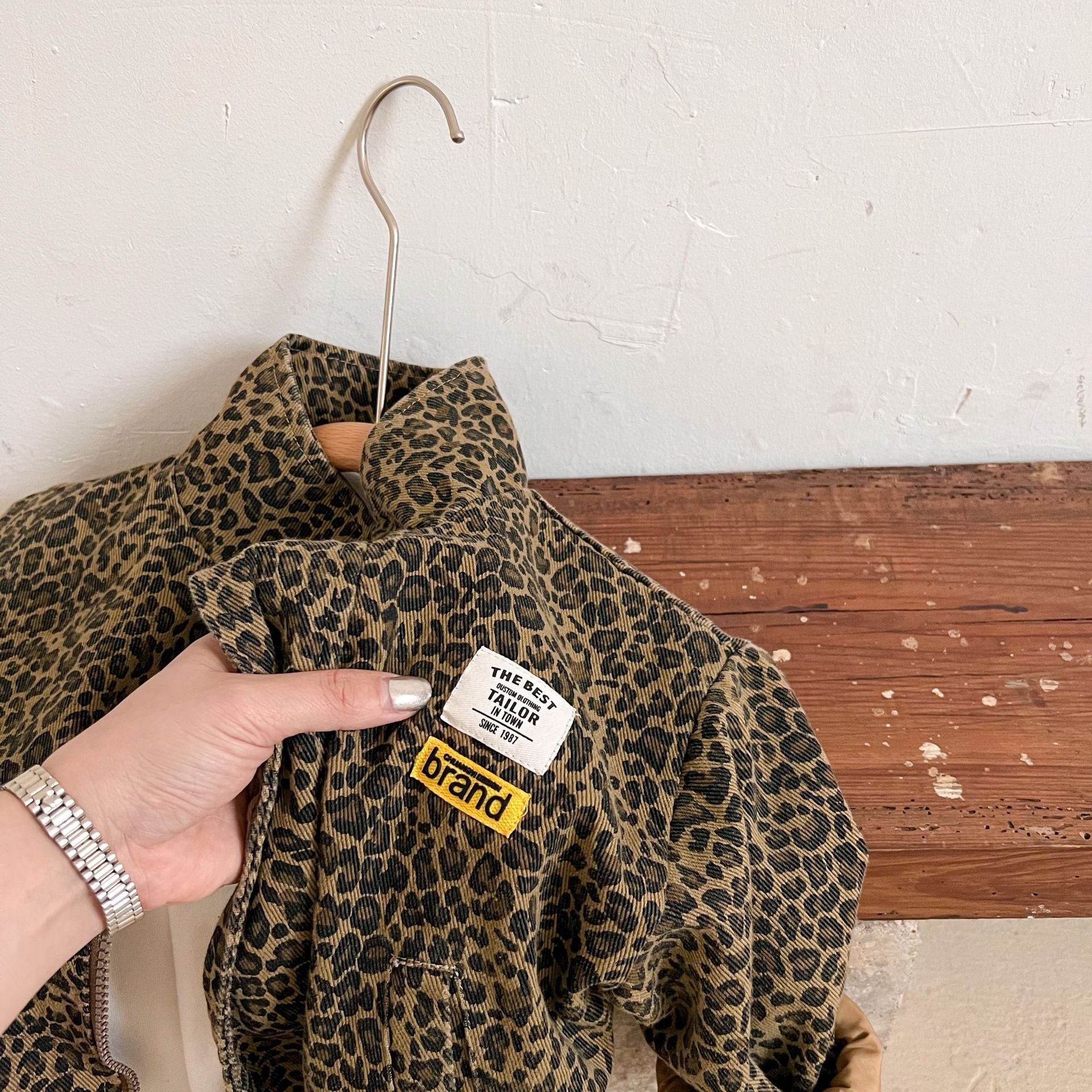 Mini Fashion – Robusto y confortable – Chaqueta con estampado de leopardo