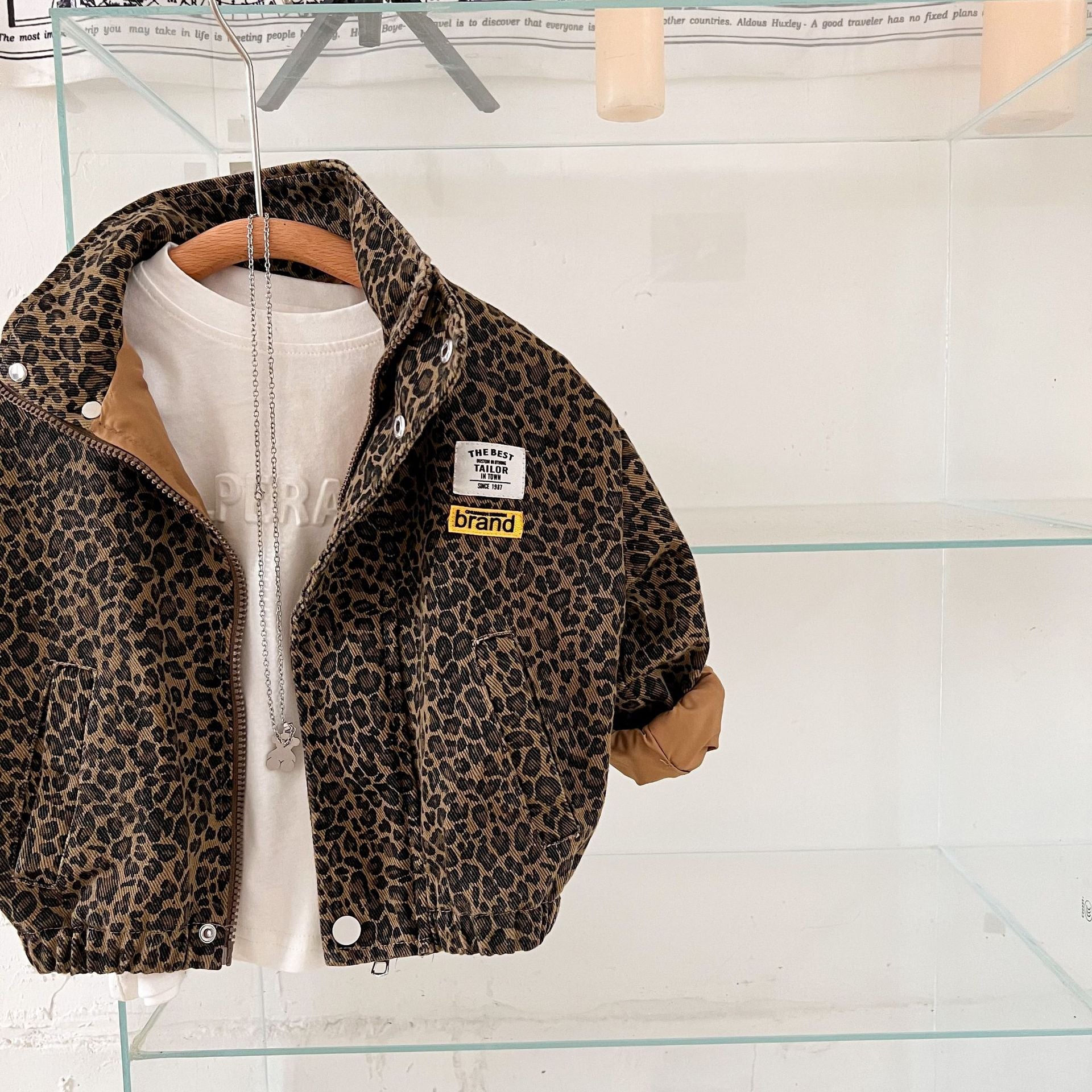 Mini Fashion – Robusto y confortable – Chaqueta con estampado de leopardo